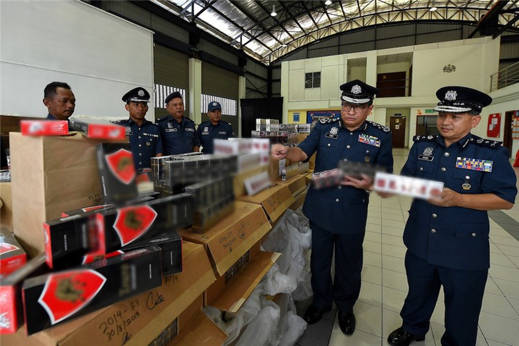 Customs-Dept-Cigarettes-with-RM345m-unpaid-duty-seized-in-2019